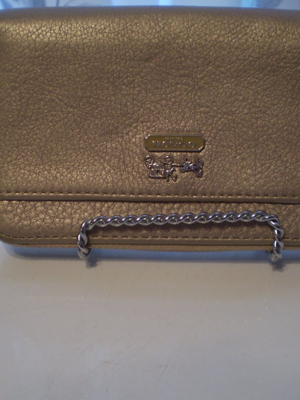 VINTAGE BEIGE COACH WRISTLET